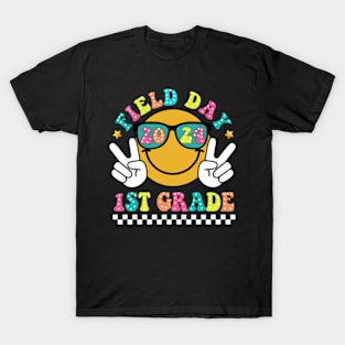 Field Day 2024 1st First Grade Field Trip Teacher Student T-Shirt